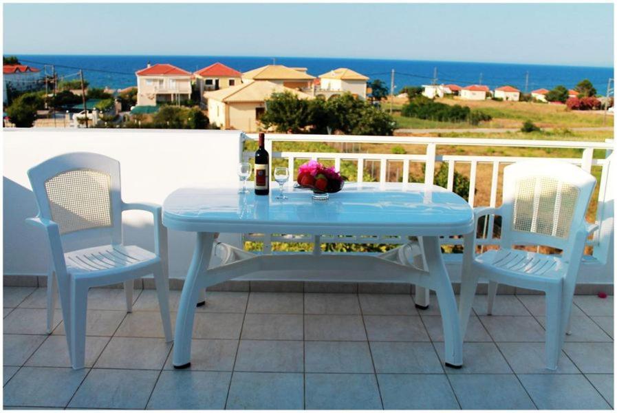 Retreat Apartments In Drosia - Apartment For 3 Makris Gialos  Eksteriør bilde