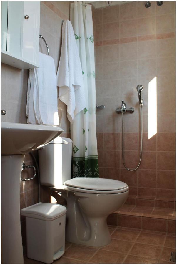 Retreat Apartments In Drosia - Apartment For 3 Makris Gialos  Eksteriør bilde