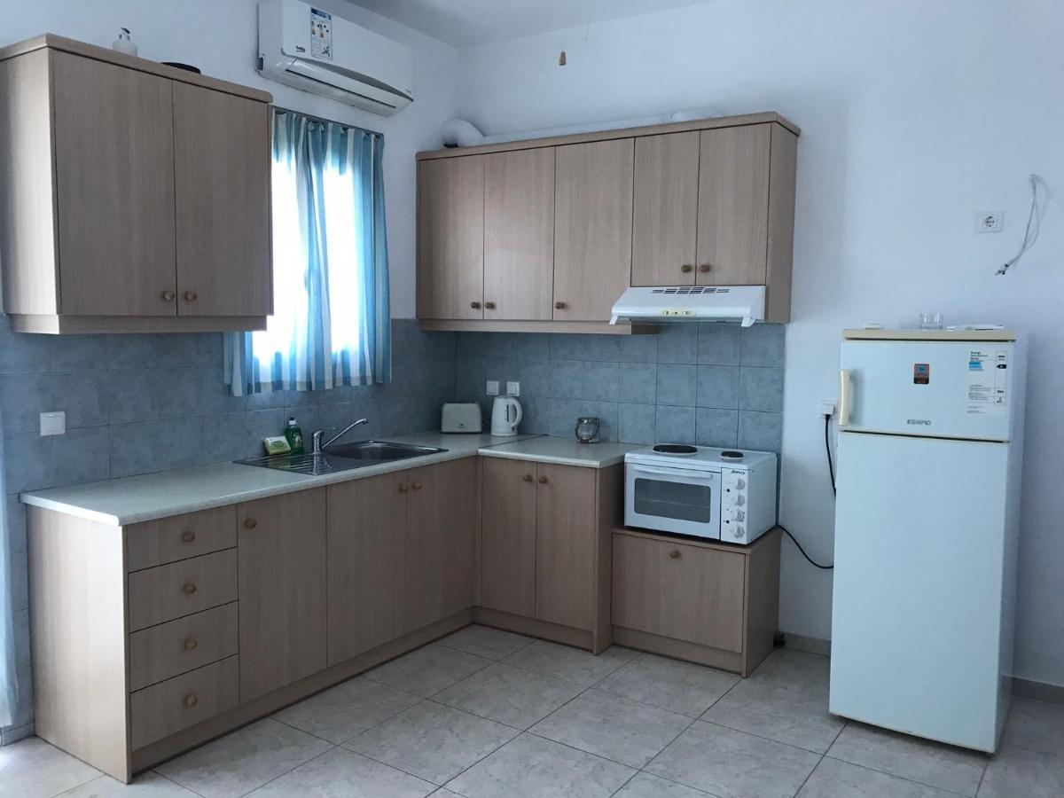 Retreat Apartments In Drosia - Apartment For 3 Makris Gialos  Eksteriør bilde